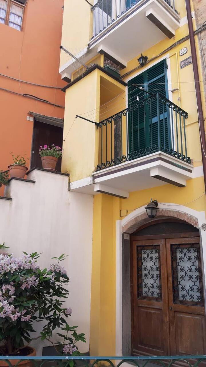 Pippo Cosy Studio Flat With Ac Monterosso al Mare Luaran gambar